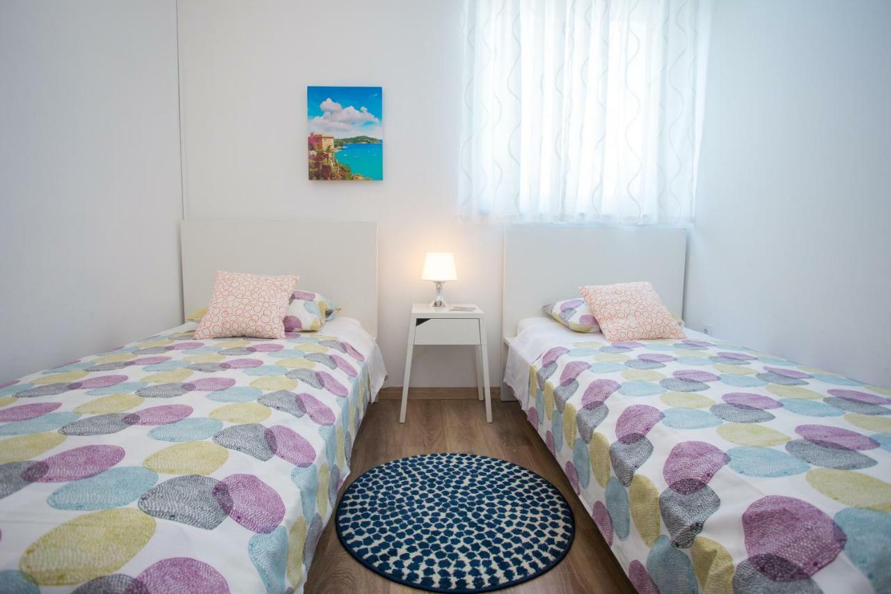 Apartman Girasol Pula 아파트 외부 사진
